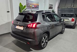Peugeot 2008 1.2 GT Line 110cv  Camara, GPS ,Piel