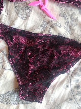 Bikini negro y rosa
