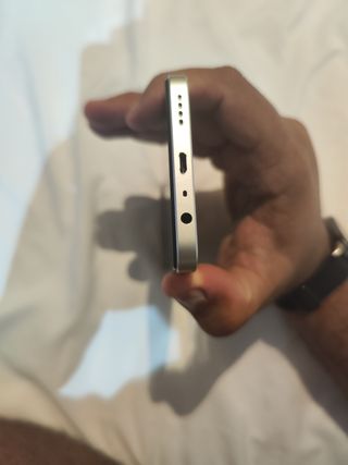 Realme móvil plateado
