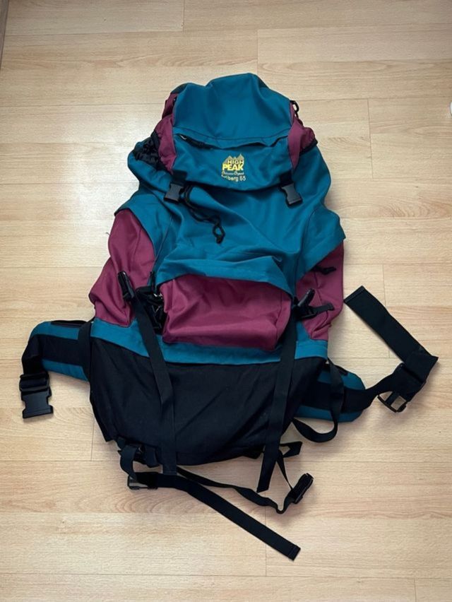 Mochila montaña vintage roja-verde