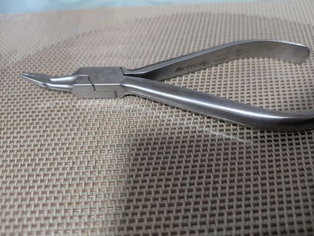Alicates de ortodoncia Hu-Friedy