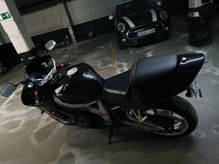 Honda CBR 900RR sc33 - Moto