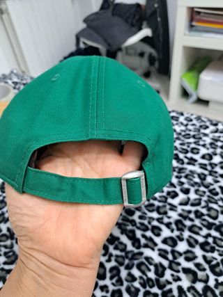 Cappellino  nuovo New Era verde unisex regolabile