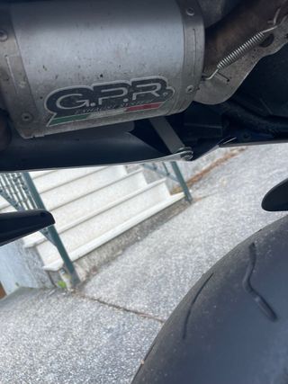 Suzuki GSR 600 - Moto en buen estado