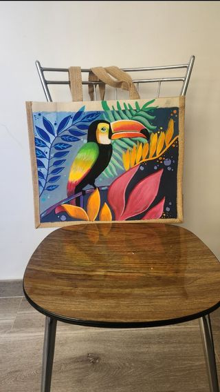 Bolso con dibujo de tucan
