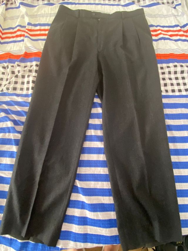 Traje Pierre Cardin negro