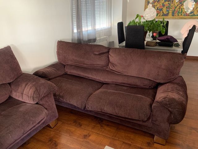 Sofá 3+2 plazas marrón marron tipo berenjena