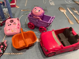 Accessori Barbie: auto, carrello & cestino