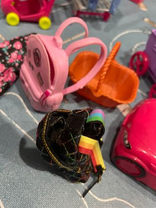 Accessori Barbie: auto, carrello & cestino