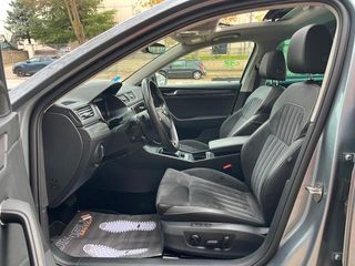 Skoda Superb 1.4 TSI iV P-HEV Style DSG 160 kW (218 CV)