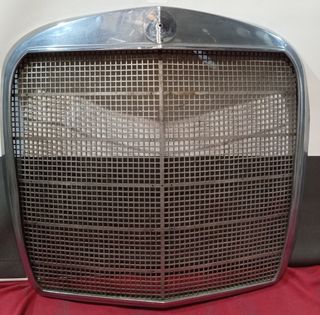 Parrilla Mercedes Benz clásica
