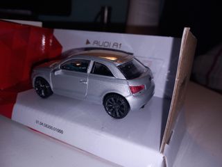 Audi A1 1/43 - Coche escala