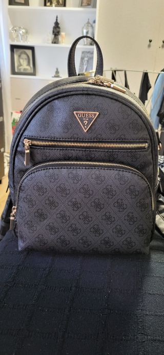 Mochila Guess negra