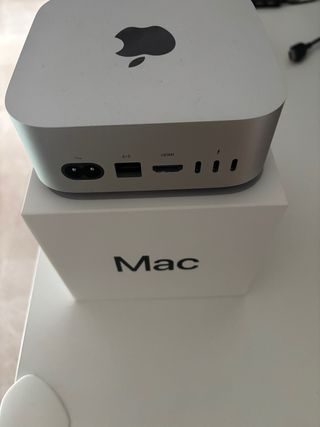 Mac mini M4 256GB-8GB RAM