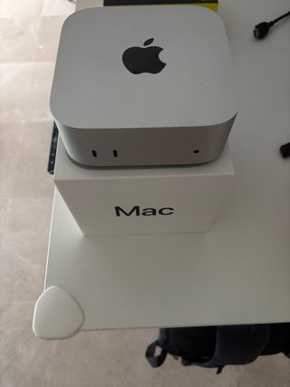 Mac mini M4 256GB-8GB RAM