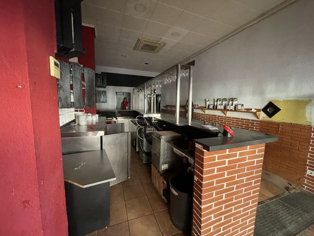 Alquiler local comercial Bar, oficinas