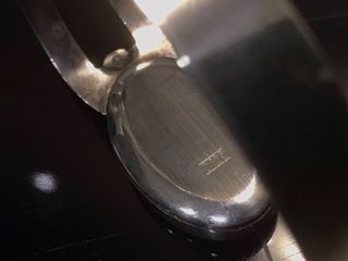 RELOJ JOYA SUIZO TITAN ANALÓGICO EN PLATA.