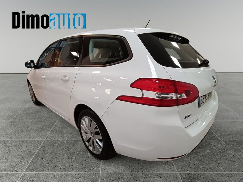 Peugeot 308 2019, foto 6