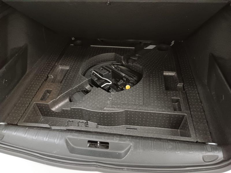 Peugeot 308 2019, foto 9