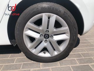 Renault Clio TCe 90cv Techno
