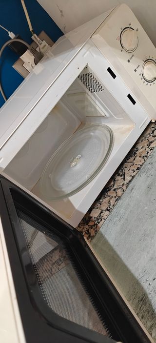 Microondas Blanco - 800W