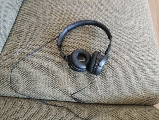 Cuffie JBL nere - da riparare