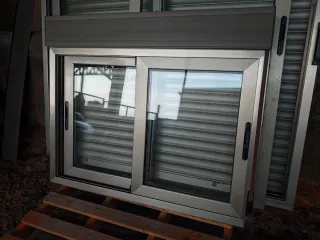 Balconera y ventana climalit