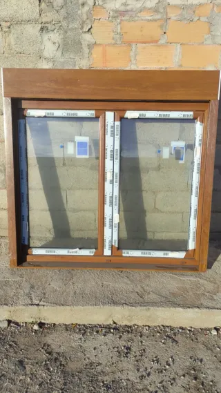 Ventana Rehau bicolor 156x150