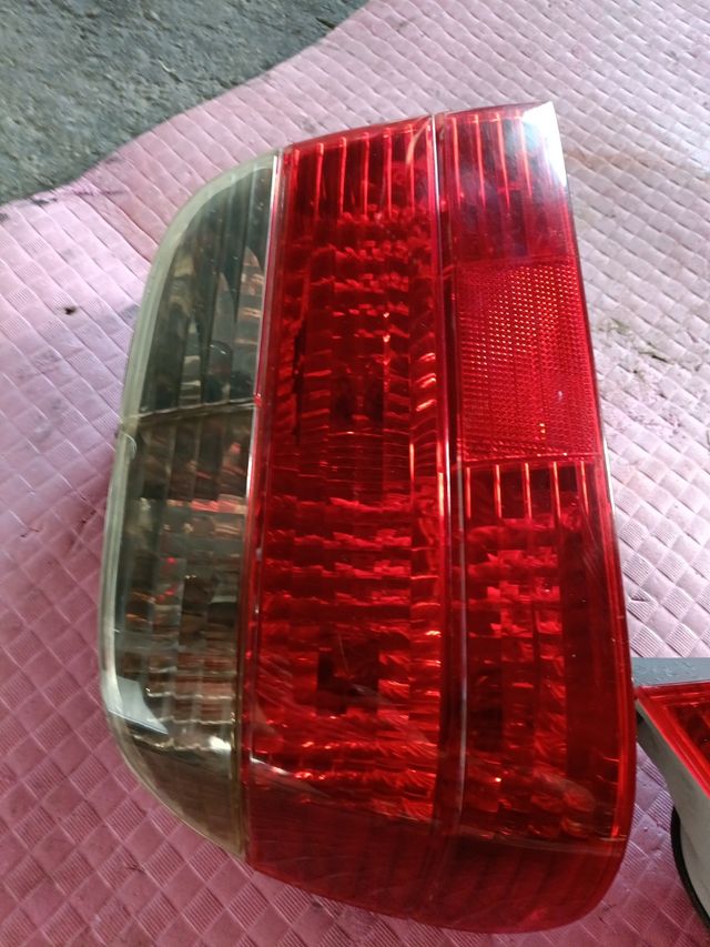 Faros traseros BMW 7 E38