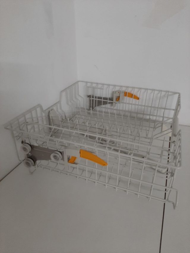 Cesta lavavajillas Miele superior