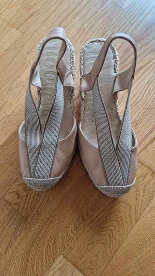 Cuñas Vidorreta color nude talla 36