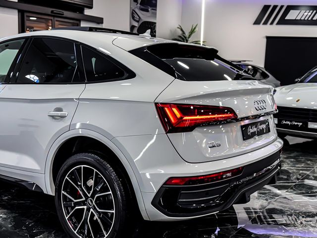 Audi Q5 SPORTBACK BLAKCLINE 