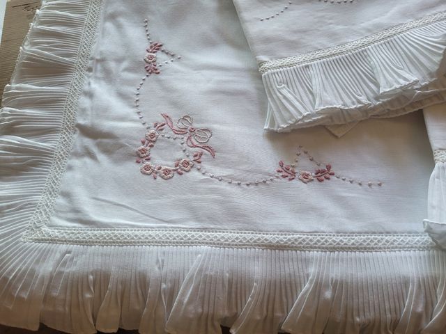 Lenzuola matrimoniali ricamate a mano , Vintage