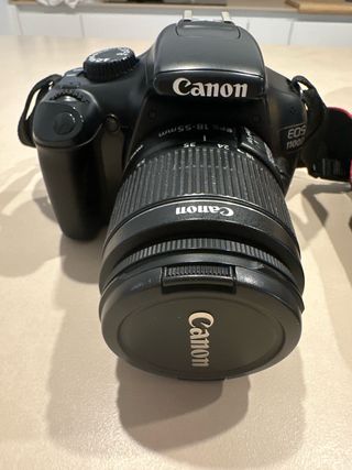 Canon EOS 1100D cámara réflex