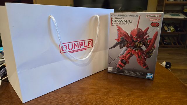 SD Gundam HG Sinaju (MSN-06S)