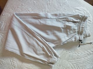 Pantalones Zara