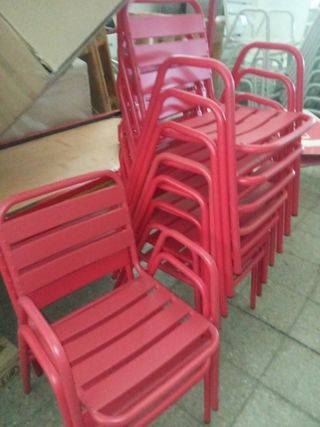 10 Sillas rojas de aluminio