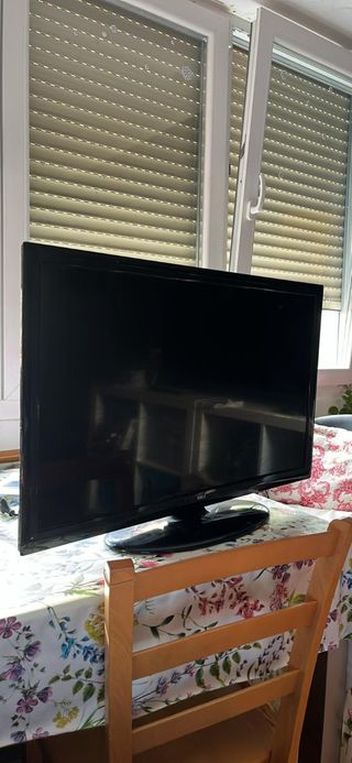 TV OKI 32" negra