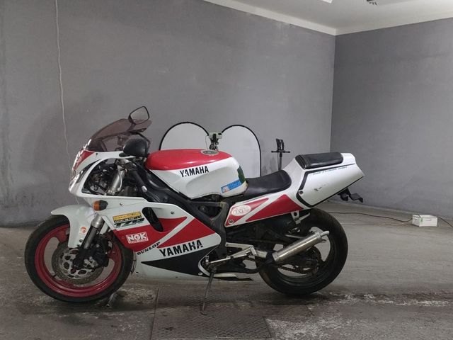 Yamaha TZR250 3XV