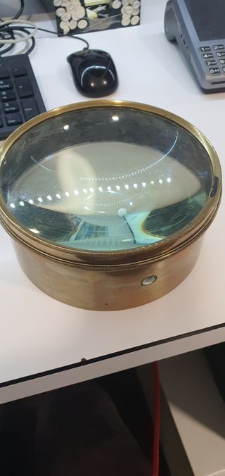 Lupa Linterna Mágica Antigua