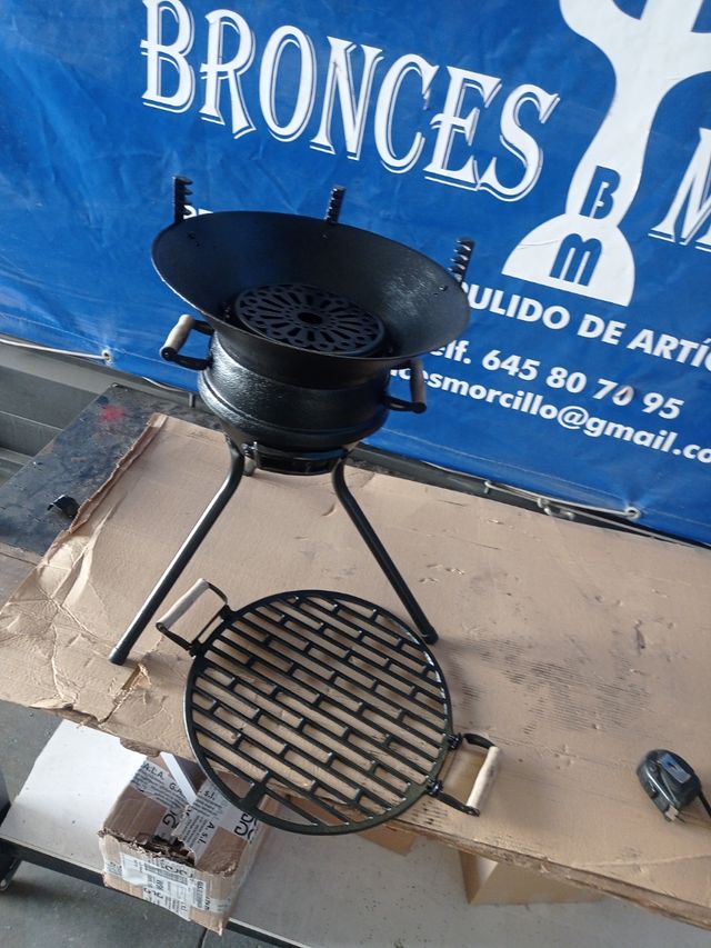 Barbacoa portátil metálica negra