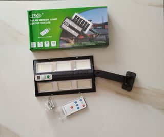 Faretto solare CBK 210 LED esterno