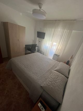 Habitación en alquiler amueblada– Centrica