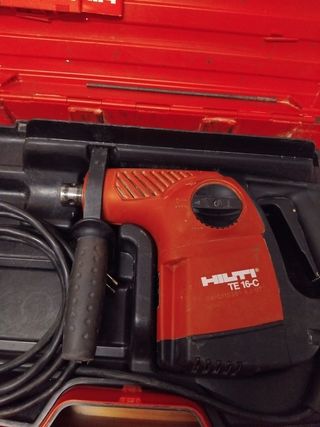 Maletín HILTI   T 16 
Martillo percutor taladro 
