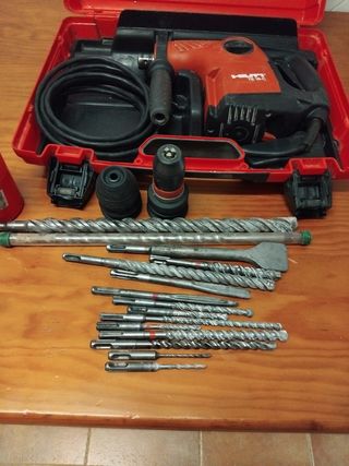 Maletín HILTI   T 16 
Martillo percutor taladro 
