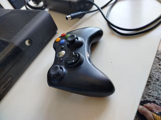 Xbox 360 E 500gb - consola negra