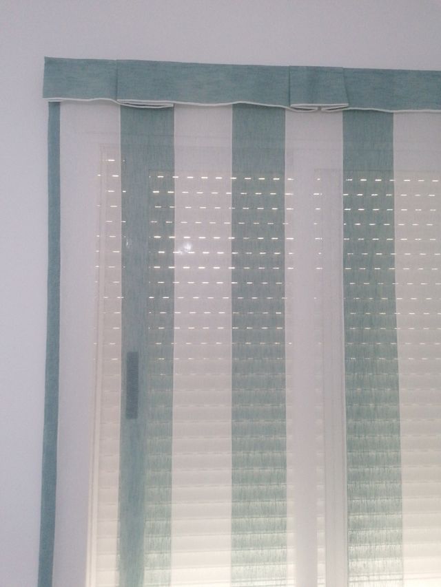 Cortinas lino blanco y verde agua