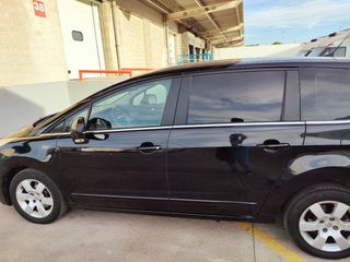 Peugeot 5008 2012