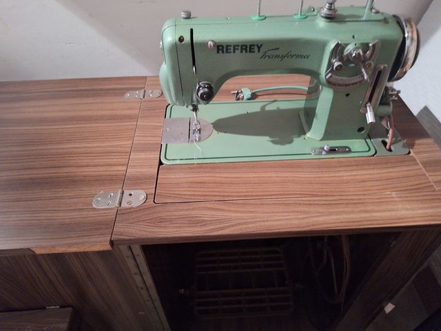 Máquina coser REFREY Transforma