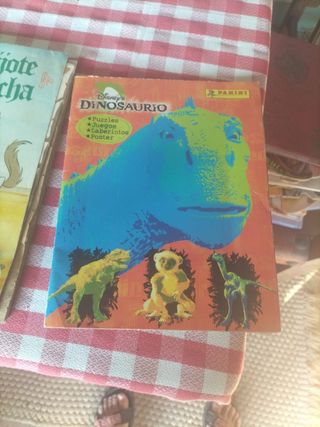 3 Álbumes cromos África, Don Quijote y dinosaurio